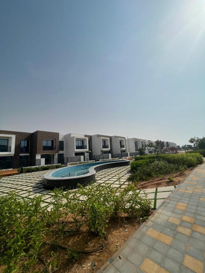 Relaxing Villa With Access To Pool And Beach Рас ал Хайм Екстериор снимка
