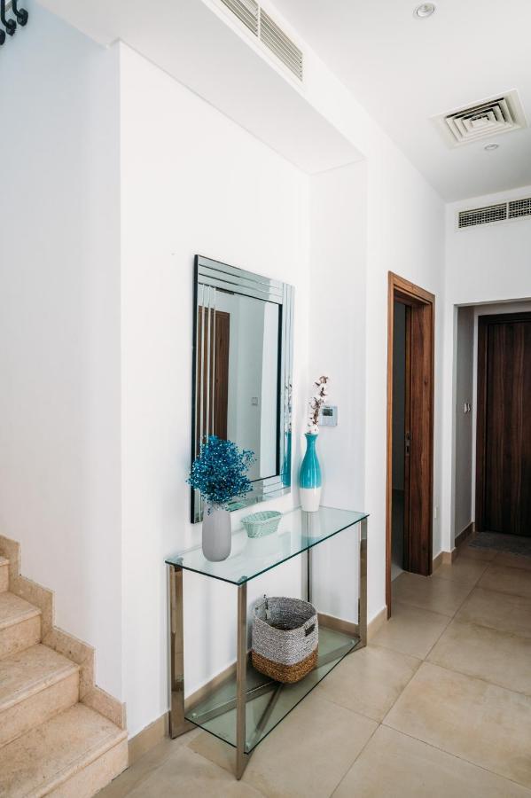 Relaxing Villa With Access To Pool And Beach Рас ал Хайм Екстериор снимка