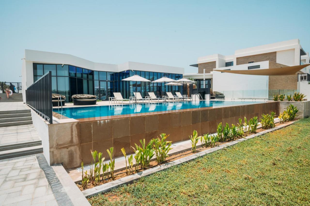 Relaxing Villa With Access To Pool And Beach Рас ал Хайм Екстериор снимка